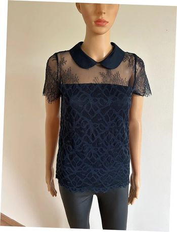Haut bleu marine en dentelle à manches courtes Morgan taille S jamais porté