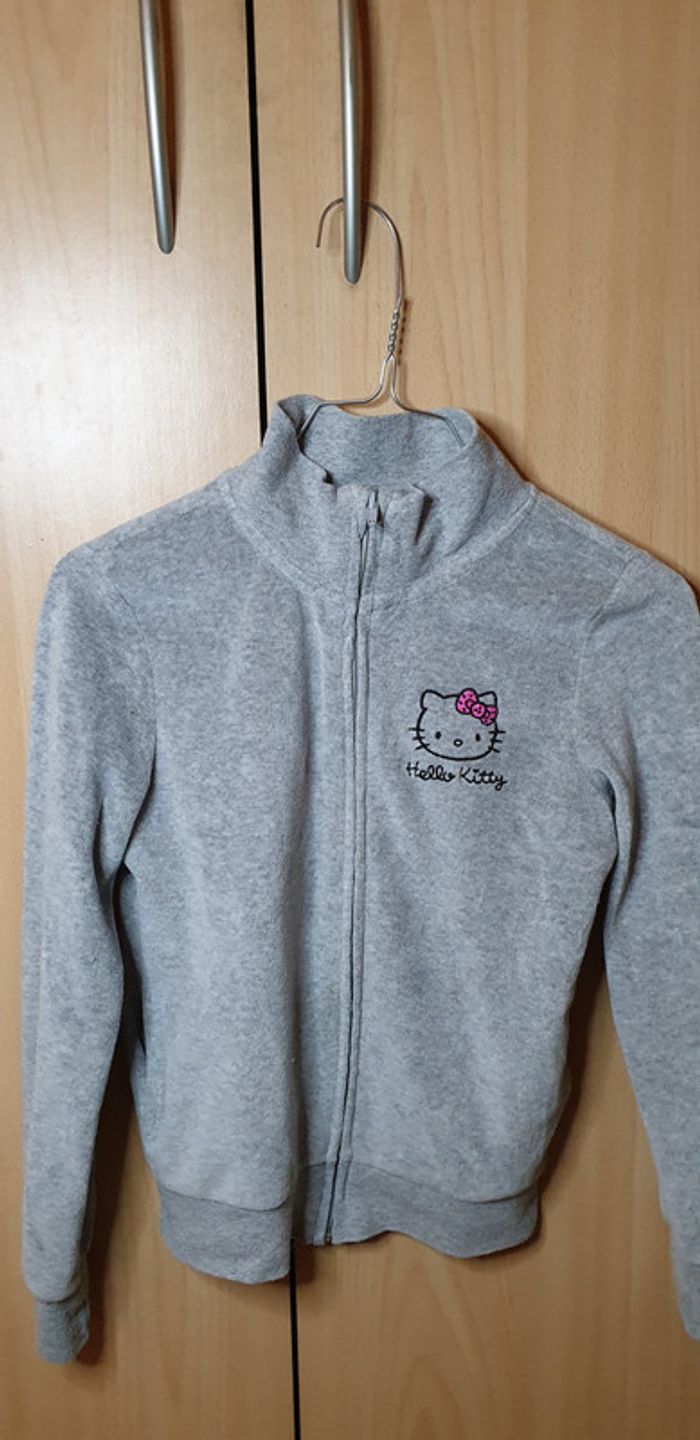 Gilet Hello Kitty taille 6/8ans