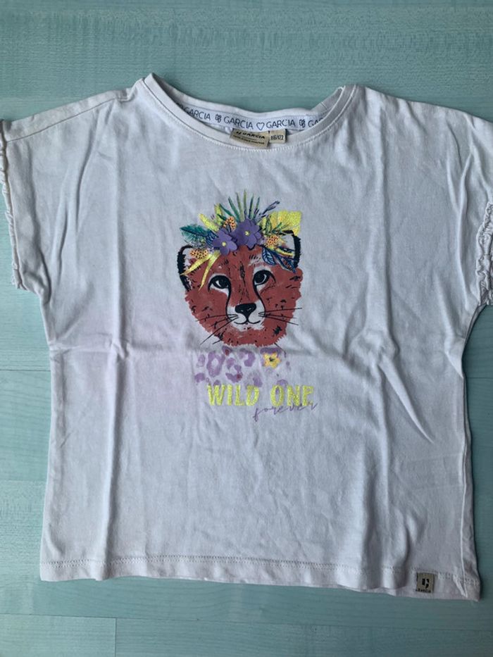 T shirt blanc avec tigre garcia 6/7 ans