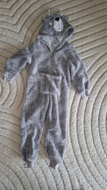 Pyjama chaud  pilou pilou / 3 ans / la halle