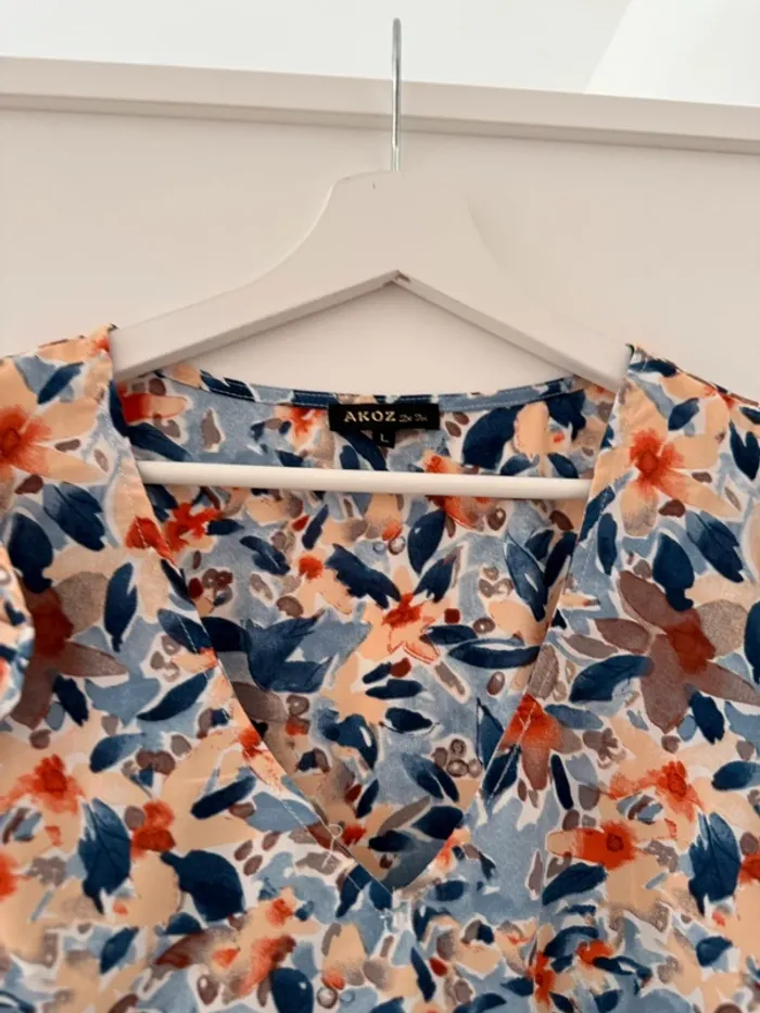 Superbe Blouse fleurie fluide neuve akoz 40 L - photo numéro 7