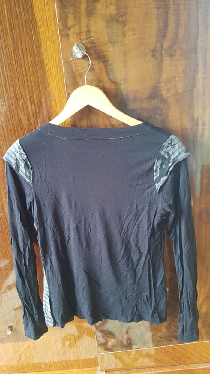 Tee shirt manches longues noir et gris - photo numéro 3
