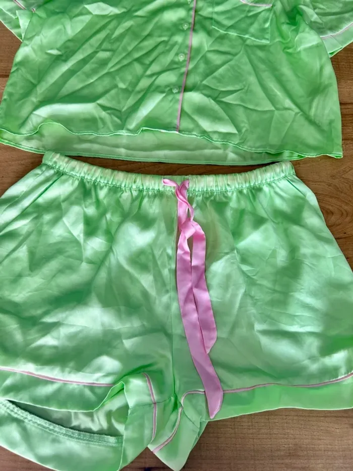 Pyjama satin femme - photo numéro 3