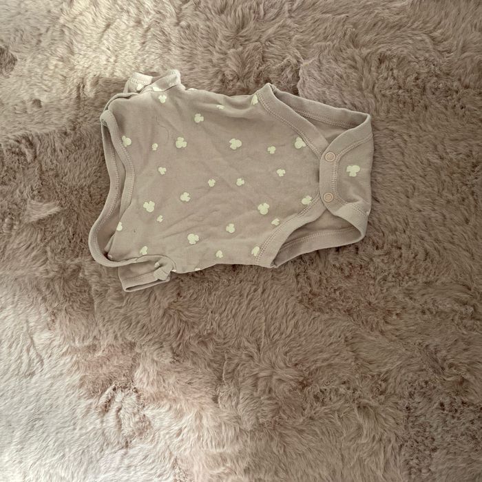 Lots bodys 1 mois - photo numéro 4