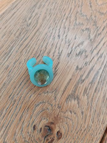 Bague plastique vert d'eau