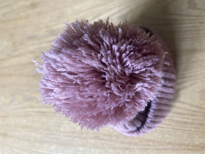 bonnet en maille côtelée avec pompon taille 2/4 ans - photo numéro 3