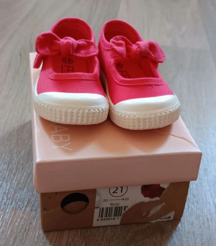 Chaussure Fille Taille 21