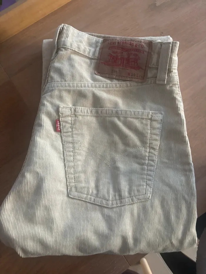 Jean Lévis velours beige