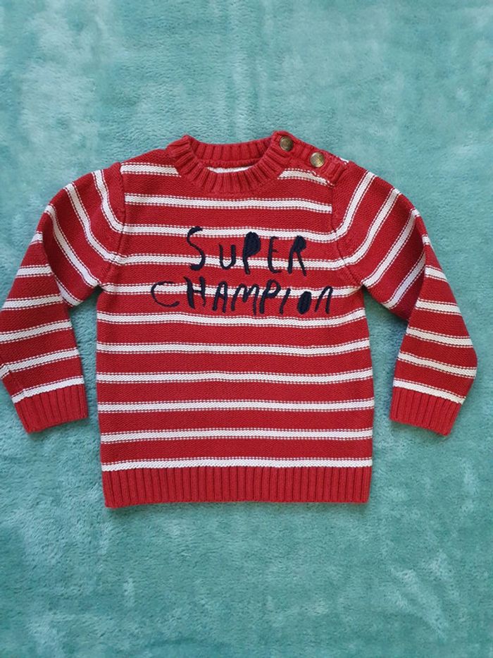 Tres beau pull 3 ans