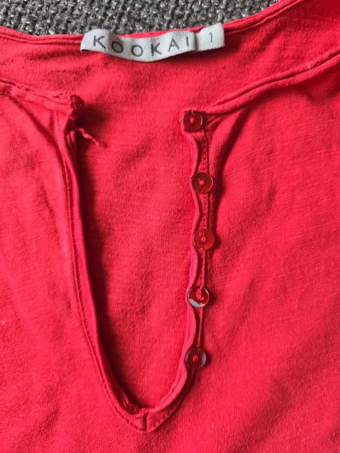 T-shirt rouge - photo numéro 2