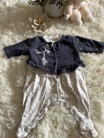 Pyjama très épais 1 mois