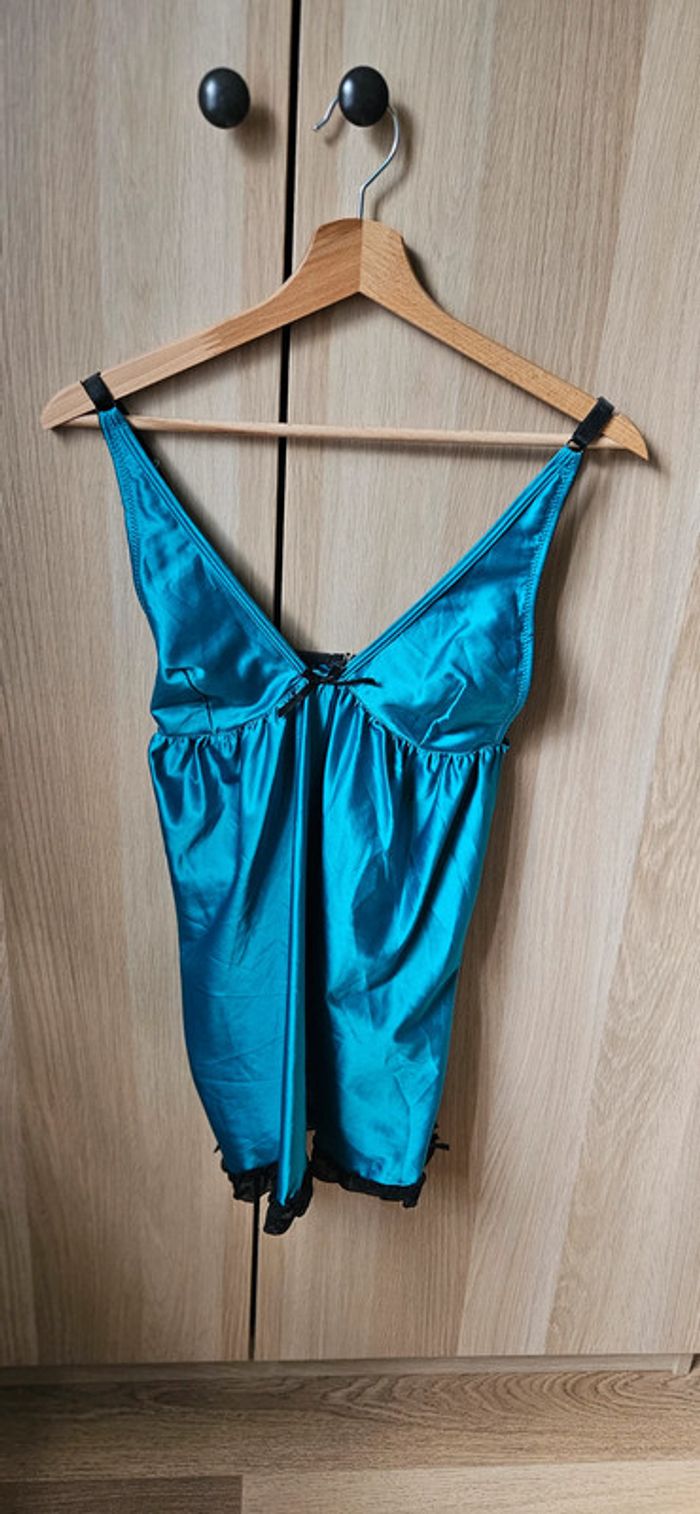Nuisette bleu