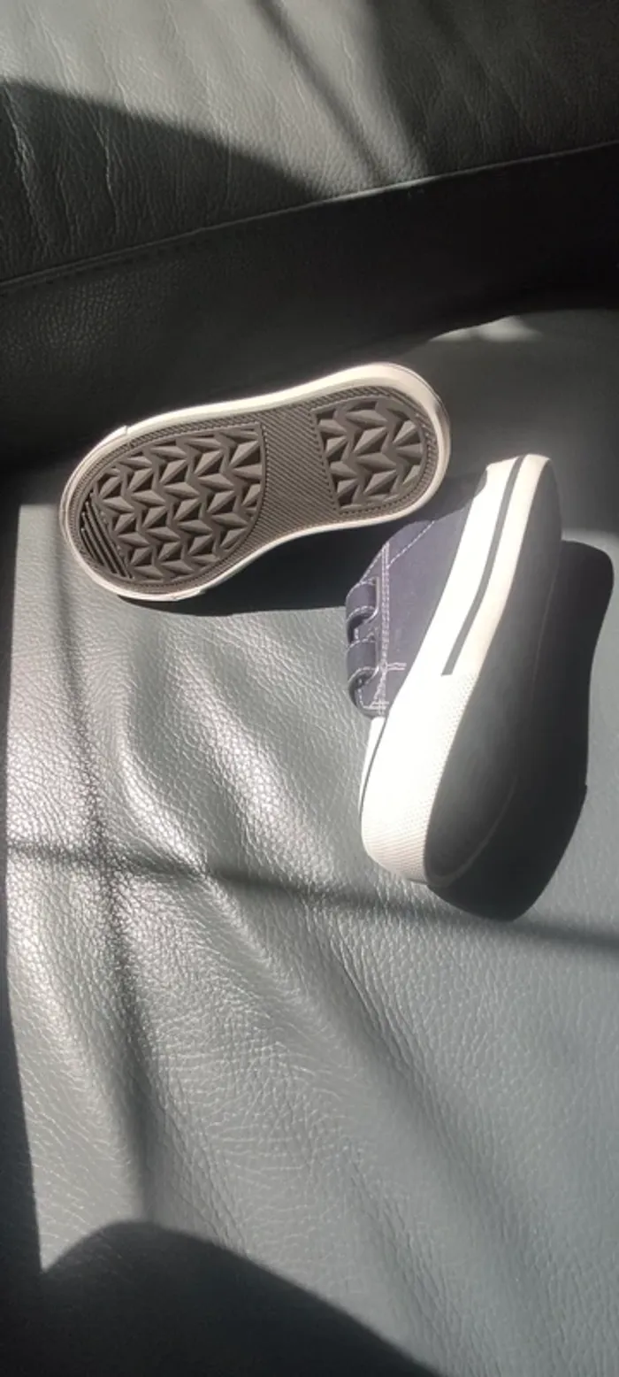 Chaussure 25 - photo numéro 3