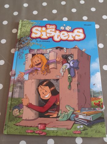 Livre les Sisters ça déménage n°19