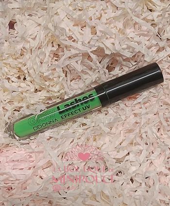 Mascara glow lashes uv d'donna