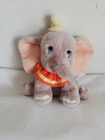 peluche dumbo