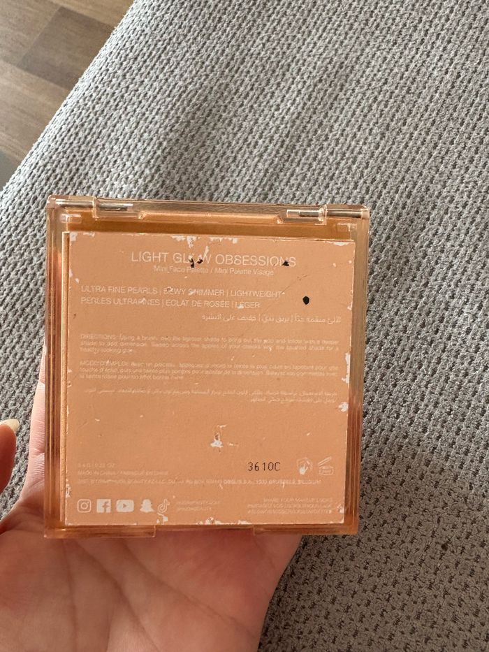 face palette visage huda   Me demande plus d’info - photo numéro 2