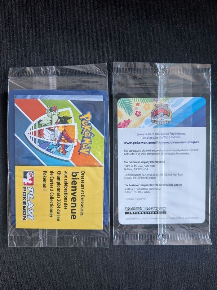 Pokémon lots 2 cartes Pikachu Dracaufeu 101 + Pikachu Mew 190 World Championships stamp sous blister - photo numéro 2