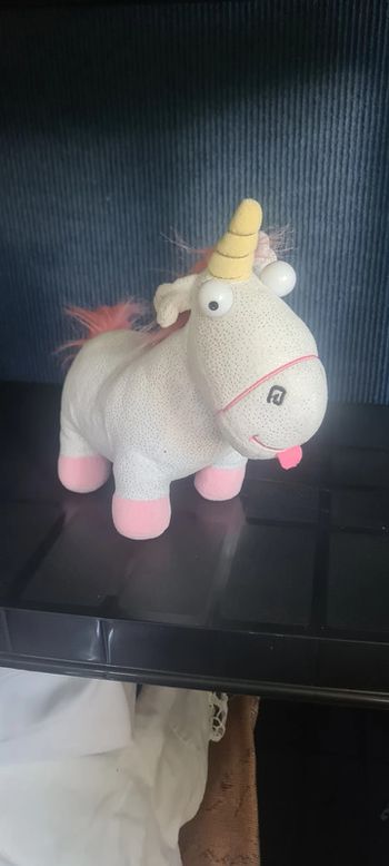 Peluche Licorne les Minions Moi Moche et Méchant avec paillettes