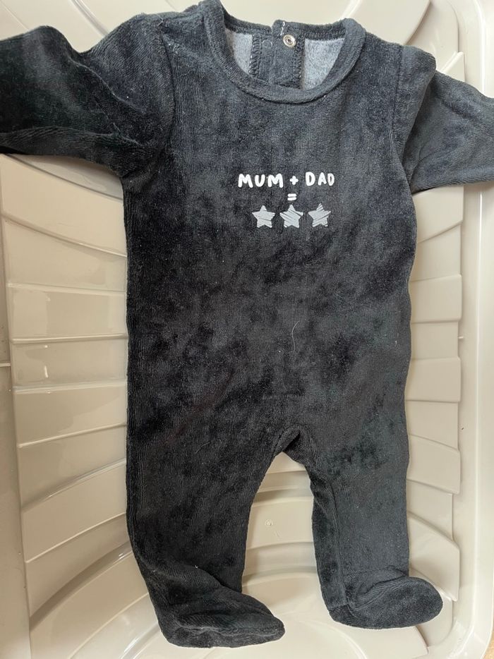 3 Pyjamas en  3 mois - photo numéro 6