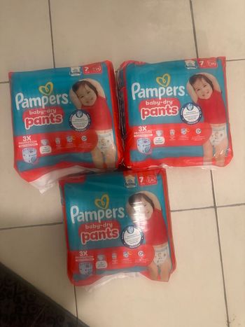 Pampers pants taille 7 les 3 paquets 