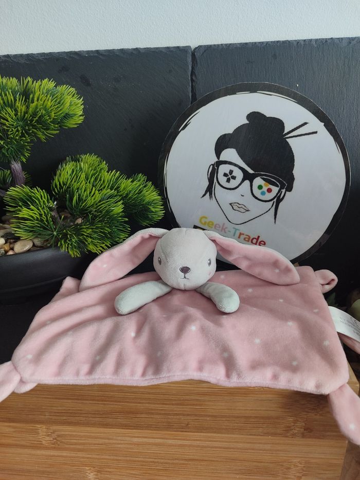 doudou plat lapin Simba toys Gris blanc rose étoiles Attache Tetine DD003568