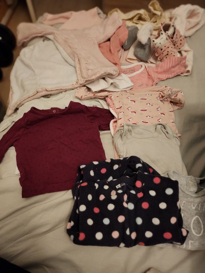 Gros lot vêtements filles 3 mois. - photo numéro 8