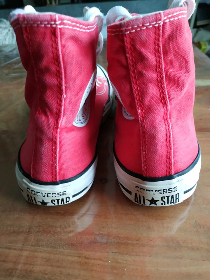 Baskets montantes rouges Converse t. 37 - photo numéro 5