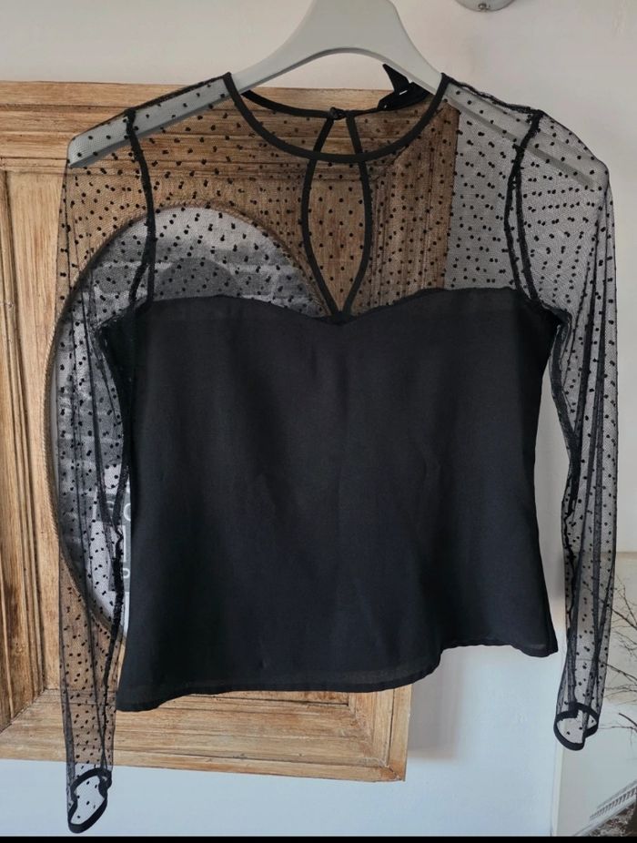 Blouse avec dentelle