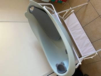 Baignoire bébé sur pieds