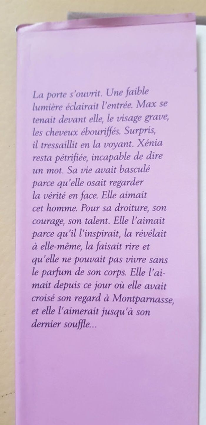 Livre "La louve blanche " Thérésa Révay - photo numéro 2