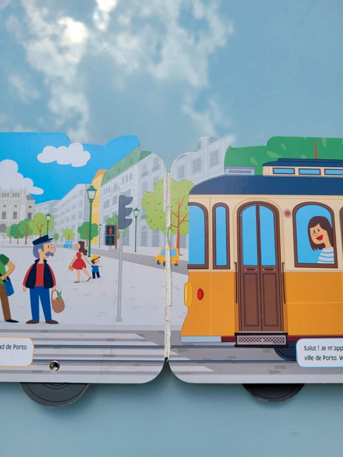 Guga à Porto 🇵🇹 Guga en la ciudad de Oporto, Édition Bilingue, en forme de Tramway 🚊 49 - photo numéro 9