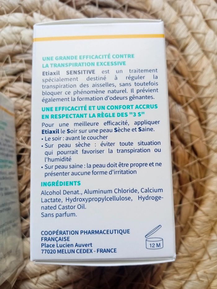 3 roll-on Etiaxil détranspirant aisselles peaux sensibles - photo numéro 3