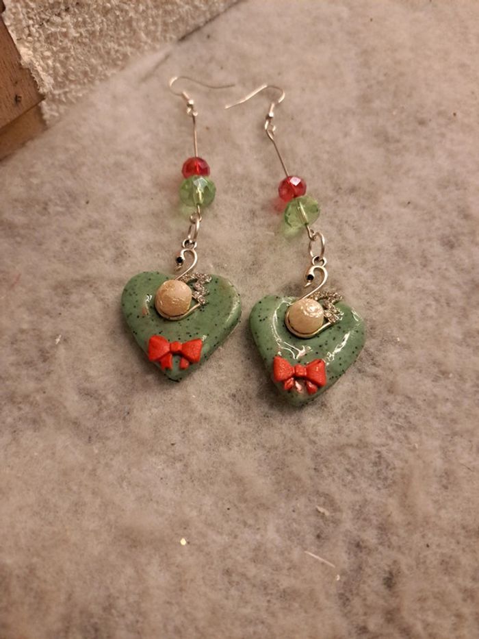 Boucles d'oreilles pendante pâte polymere cœur - photo numéro 8