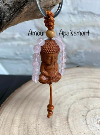 Porte clefs bouddha quartz rose , amour et apaisement, lithothérapie