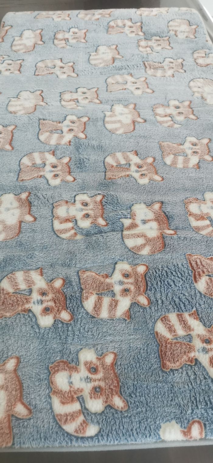 Plaid phosphorescent et tapis phosphorescent dimensions 70x140cm home creation - photo numéro 2