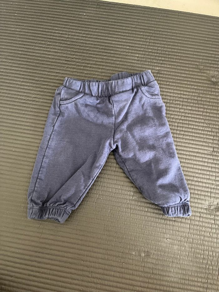 Lots joggings 3 mois - photo numéro 8