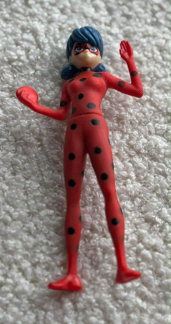 figurine miraculous