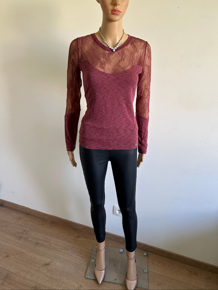 Haut bordeaux avec dentelle LPB Woman taille M bon état - photo numéro 3