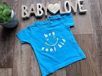 - Tee shirt Primark  - 6 mois - Très bon état