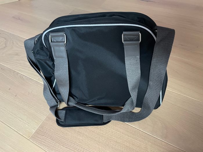 Sac à à langer et ses accessoires - photo numéro 4