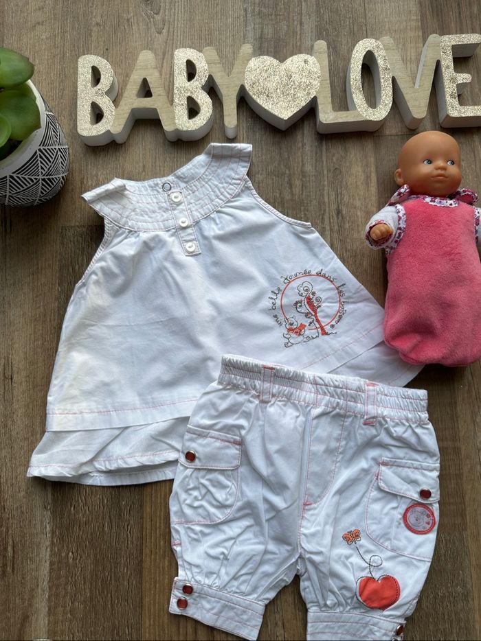 - Ensemble Disney - 1 mois - Très bon état