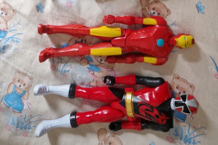 Figurines super héros
