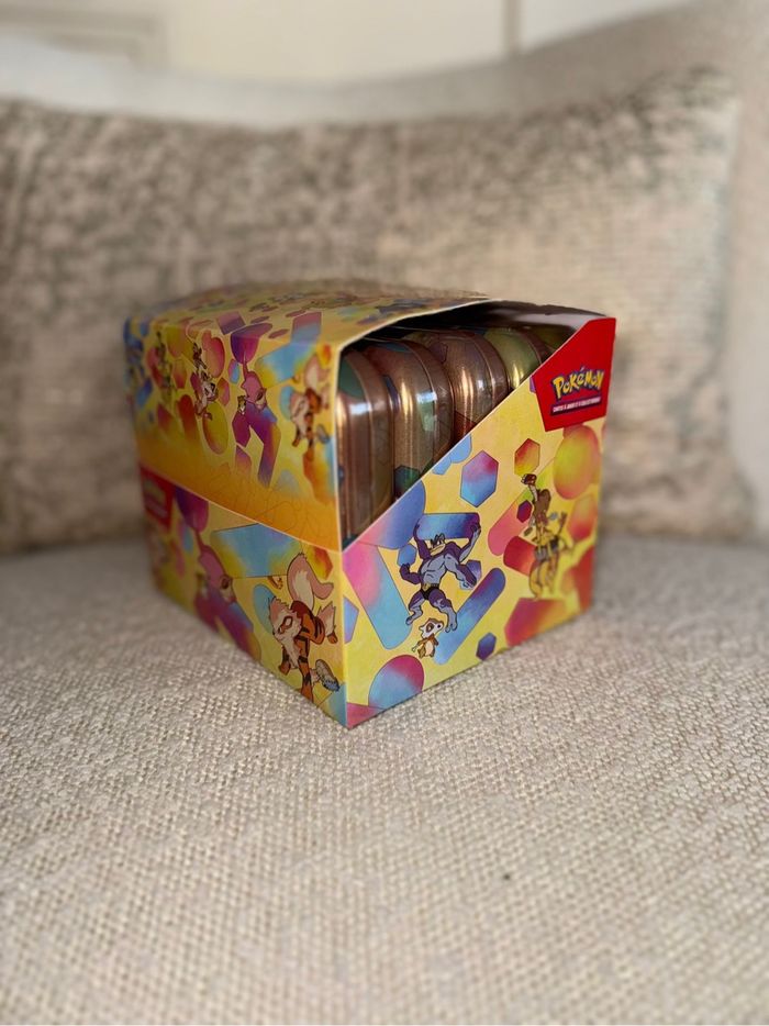 Display Pokémon mini tin 151 - photo numéro 4