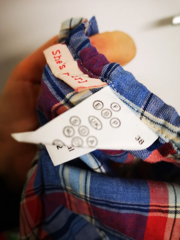 Petit top court carreaux boutons - photo numéro 3