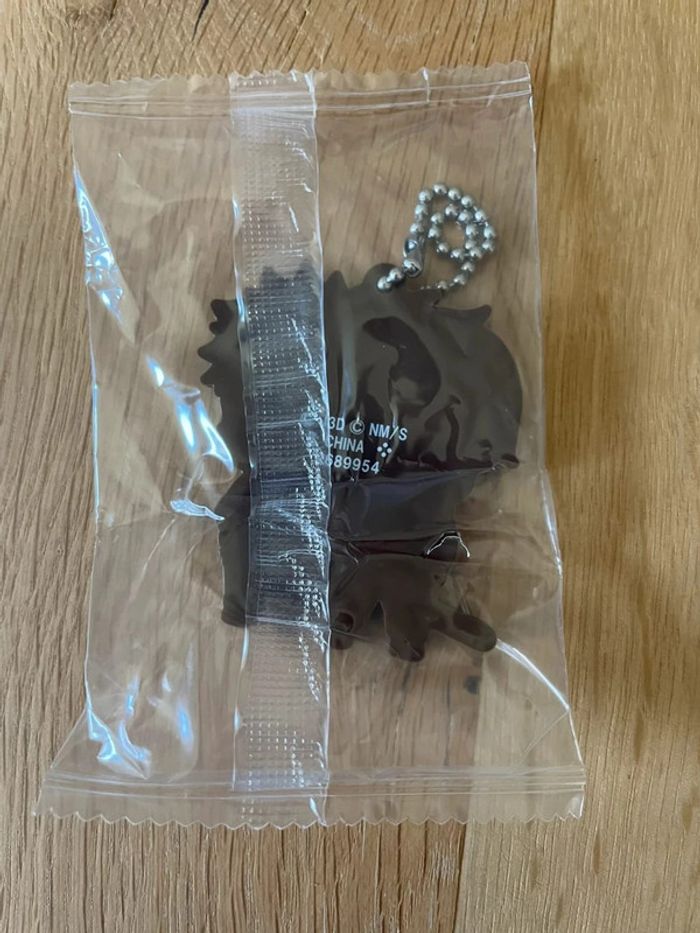 Kaiju No. 8 - Bandai - Porte-clés caoutchouc Kafka et Reno tenue de nettoyage 6 cm - photo numéro 2