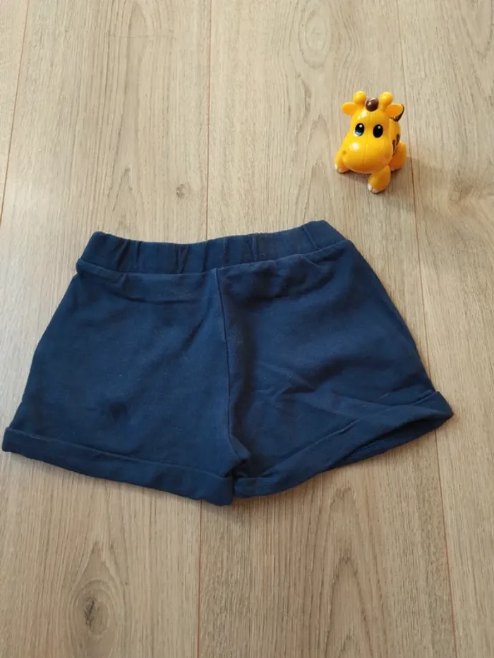 Short fille 4 ans - photo numéro 3