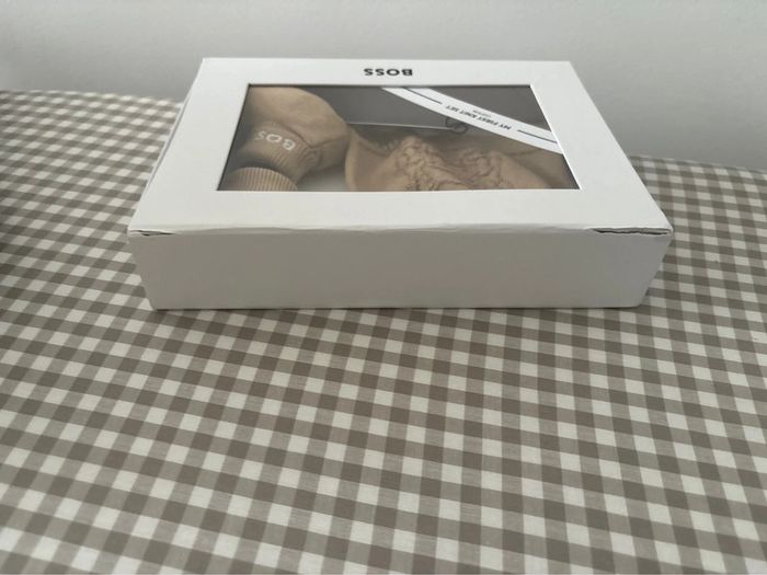 Coffret naissance 1 mois bébé garçon BOSS - photo numéro 8