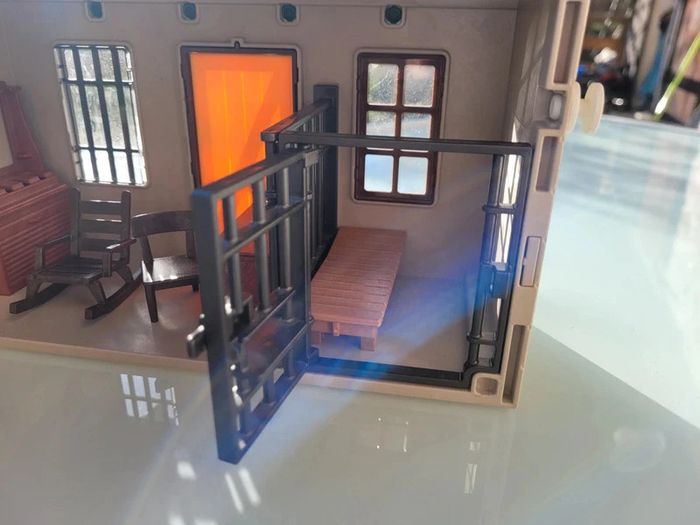 Playmobil 4398 Coffret de CowBoy Transportable , 2 en 1, sherif et banque - photo numéro 9