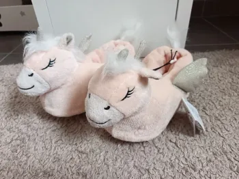 Chaussons Licorne tout doux 34 35